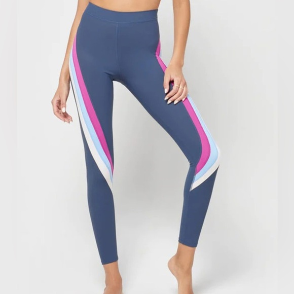 L*SPACE Chasing Rainbows Leggings Blue Pink Size Small Active Gym Pilates Yoga - Picture 1 of 6